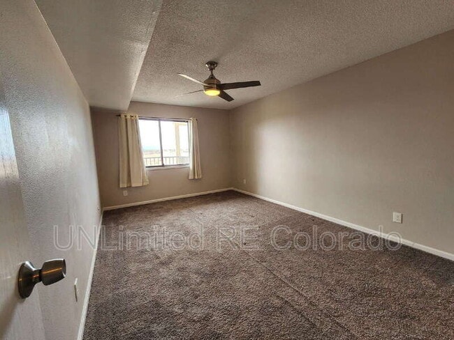 Building Photo - 431 S Kalispell Way