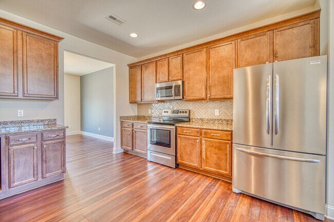 Building Photo - Lincoln Park Subdivision, Taylors - 3BR, 2...