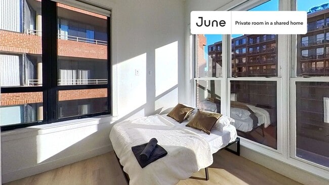 Building Photo - 2147 P St NW