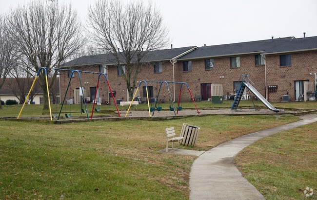 Building Photo - Spring Hill