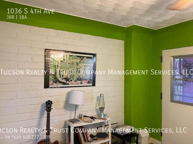 Building Photo - 1036 S 4th Ave