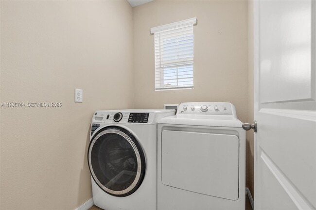 Building Photo - 10966 Penny Gale Loop