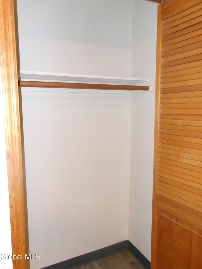 Building Photo - 222 S Ten Broeck St