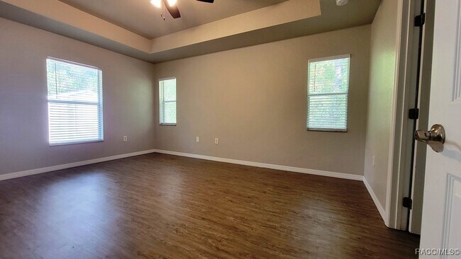 Building Photo - 1319 W Anson Pl