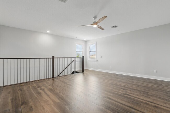 Building Photo - 5366 Santa Rosa Ln