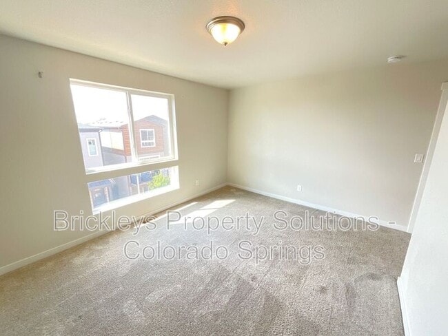 Building Photo - 7343 Rosa Belle Hts