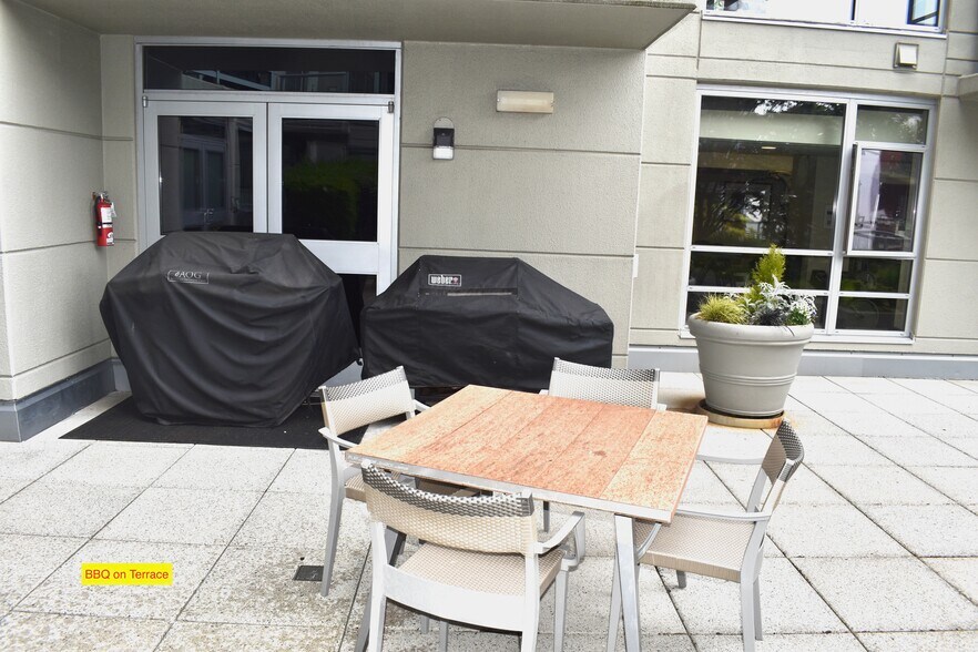 BBQ on terrace - 2929 1st Ave