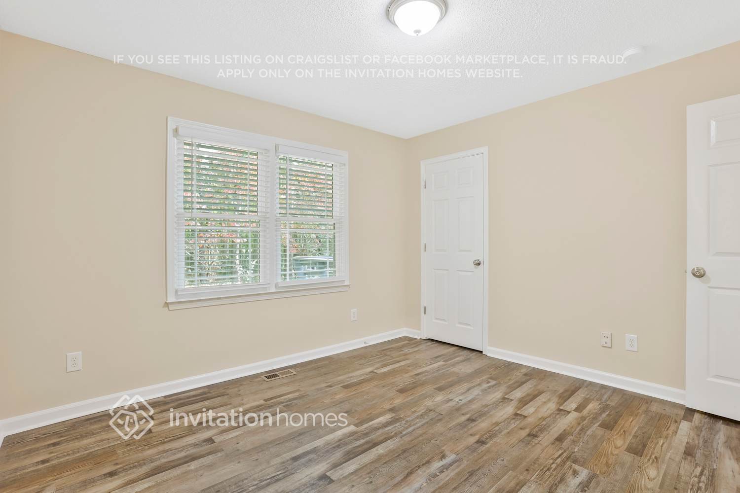 Building Photo - 251 Warrenton Dr