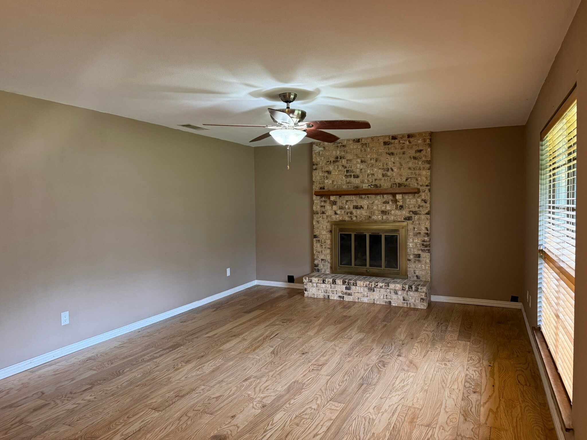 Living room - 10677 Hancock Dr