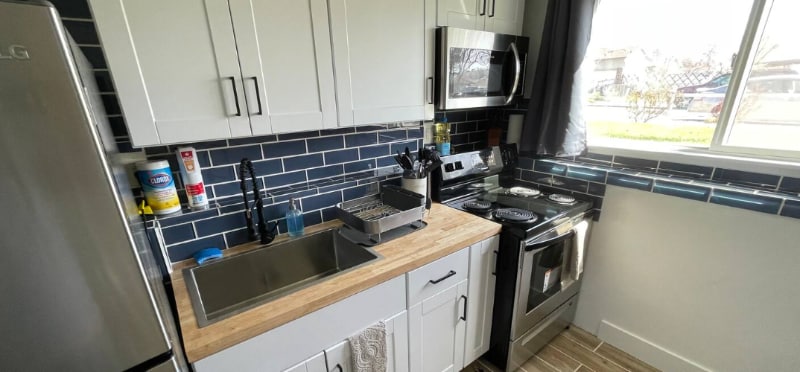 Building Photo - 642 Star Crest Dr W