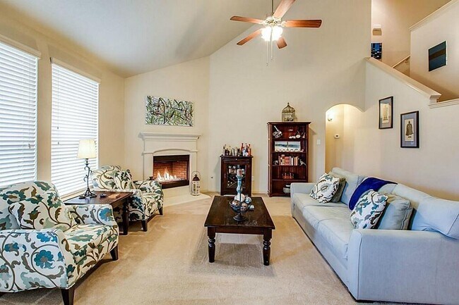 Building Photo - 2510 Shady Falls Ln