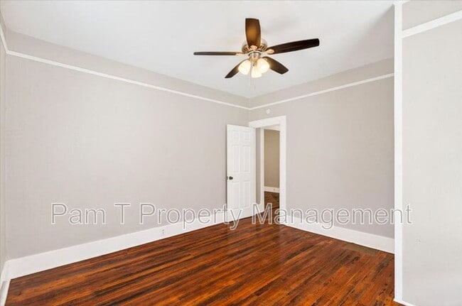Building Photo - 118 W 56th St