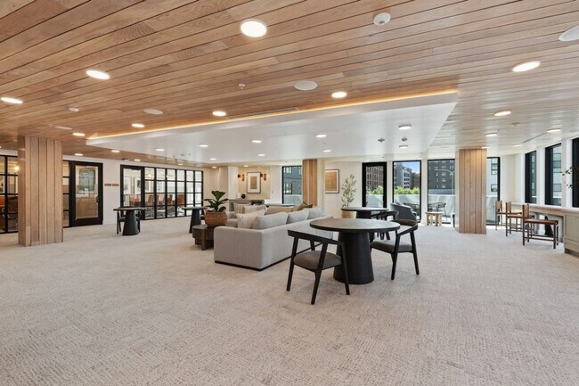 Building Photo - 320 N 490 W