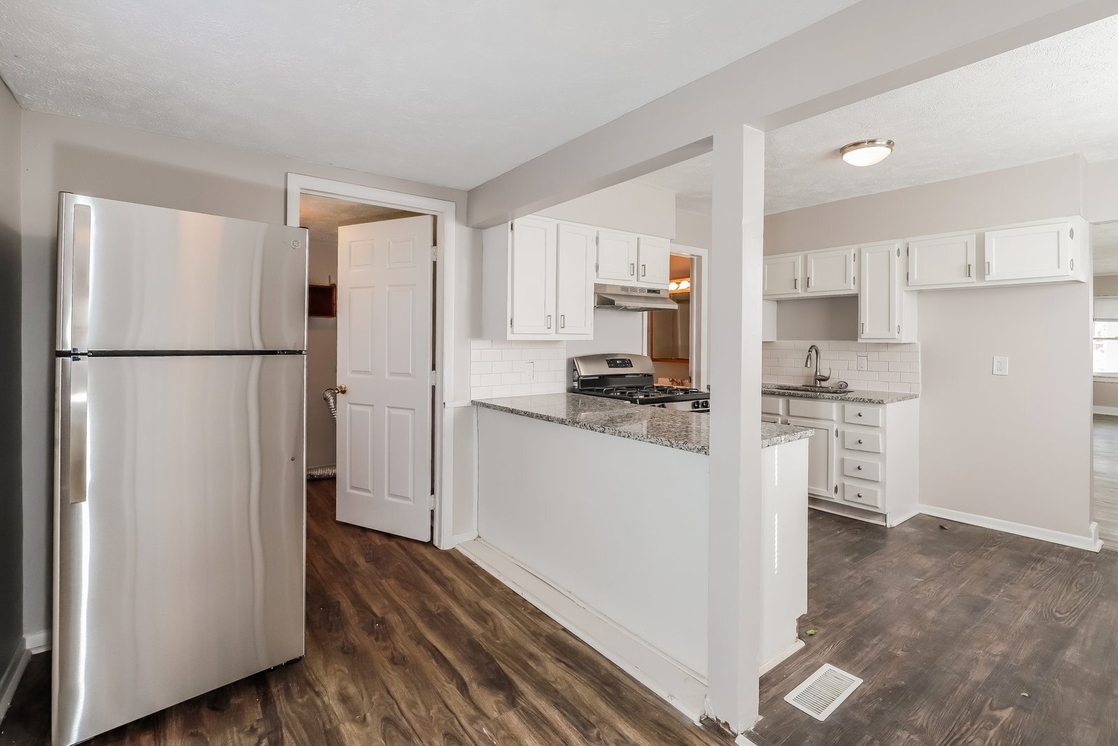 Building Photo - 1942 S 14th St