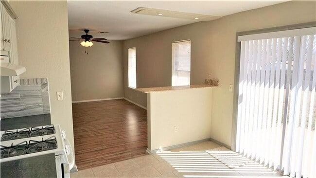 Building Photo - 212 Shadybrook Pl