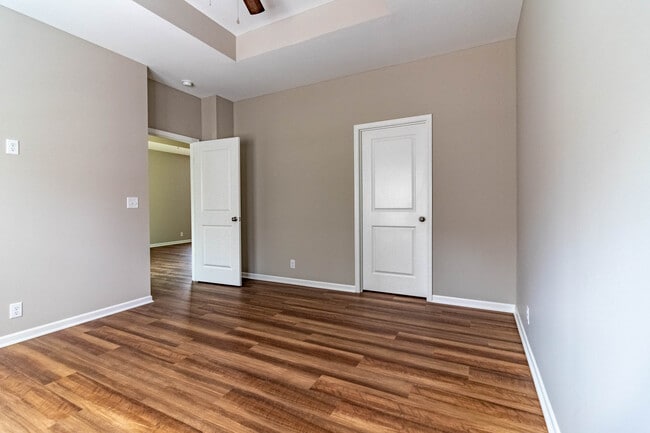 Building Photo - 1526 Park Ave