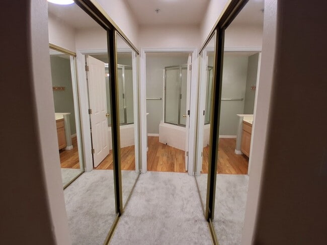 Building Photo - 609 N Seven Peaks Blvd