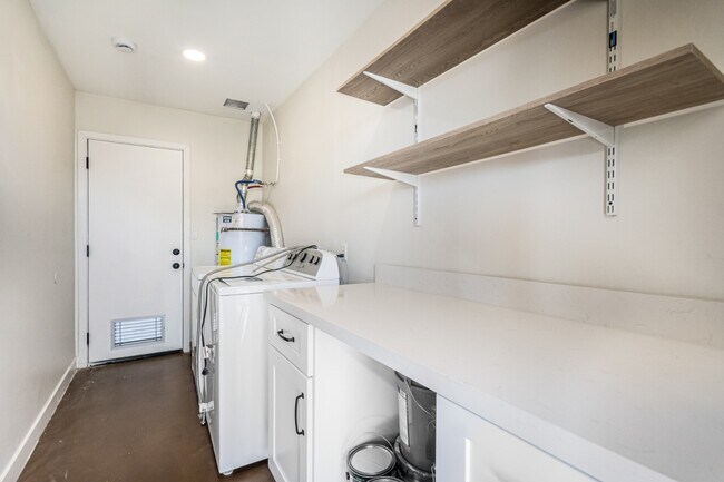Building Photo - 2 Bedroom remodeled home in 55+ community ...