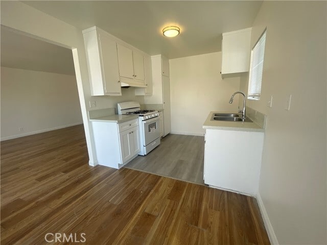 Building Photo - 4572 Canoga St