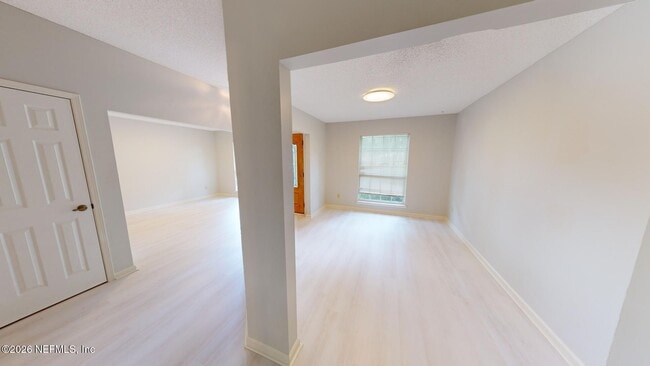 Building Photo - 12644 Thicket Ridge Dr