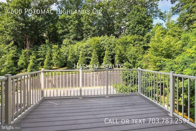 Building Photo - 4600 Potomac Highlands Cir