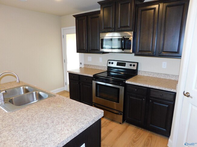 Building Photo - 118 Copeland Dr