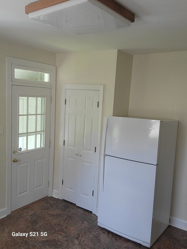 Building Photo - 731 Berwyn Ave