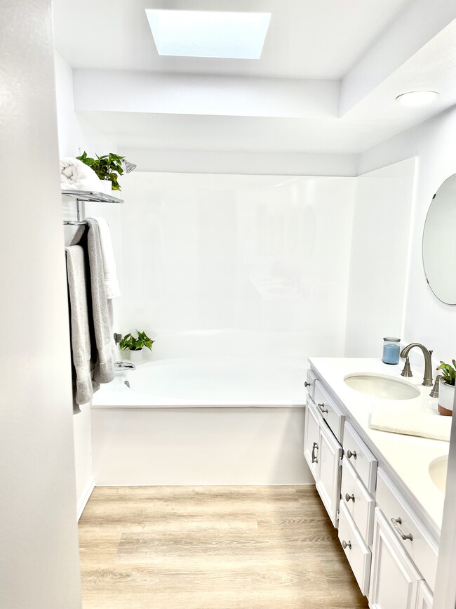 Building Photo - 8180 Manitoba St