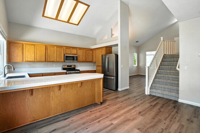 Building Photo - 9437 Red Spruce Way