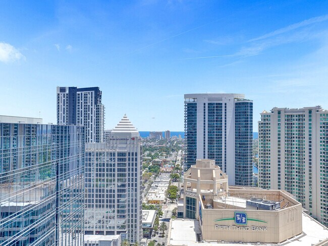 Building Photo - 100 E Las Olas Blvd