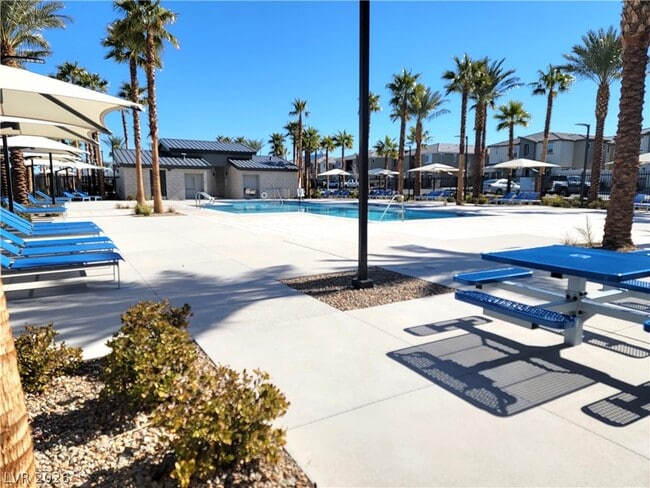 Building Photo - 2755 Atomic Tangerine Wy