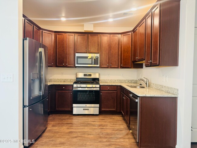 Building Photo - 211 Kramer Ct
