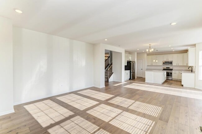 Building Photo - 15303 S Sawgrass Cir