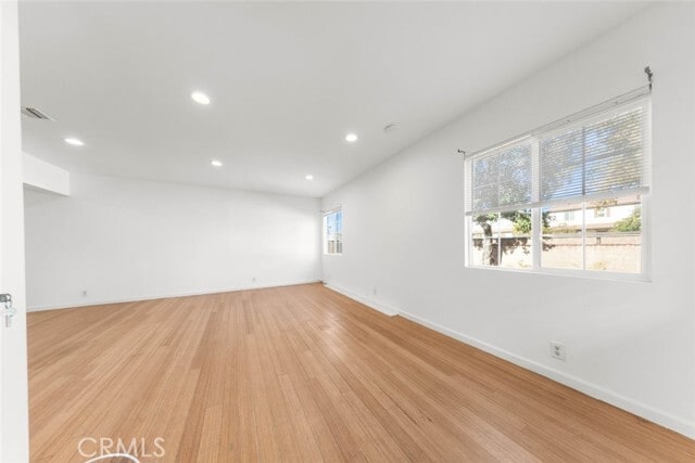 Building Photo - 19148 Saticoy St