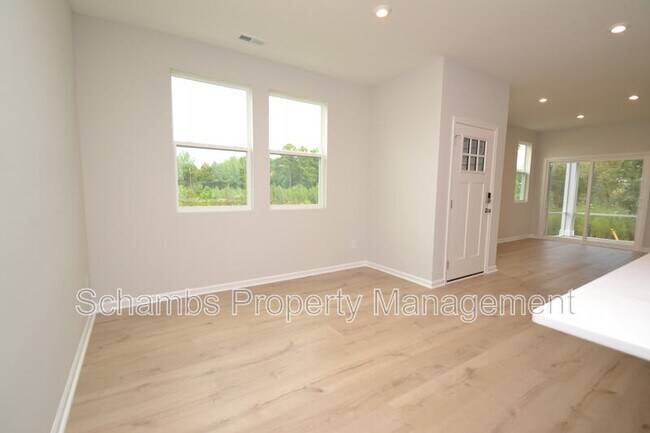 Building Photo - 1226 Bessie Ct