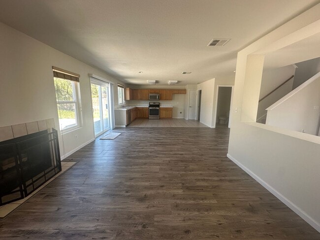 Building Photo - 1227 Kingfisher Dr