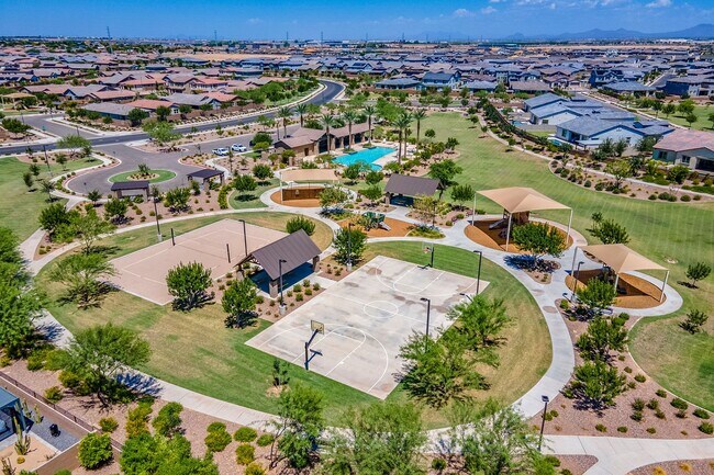 Building Photo - Gated Community Amazing ameneties