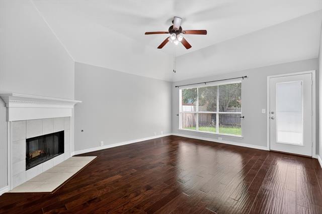 Building Photo - 3012 Honey Locust Dr