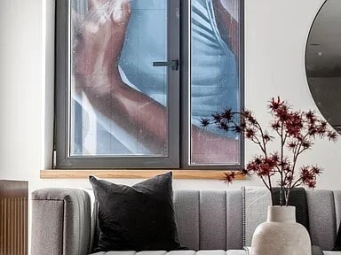 Building Photo - 87 Oxford St