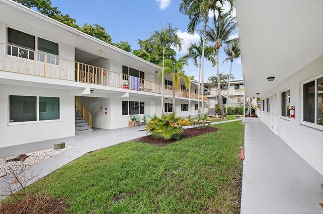 Building Photo - 1821 Middle River Dr