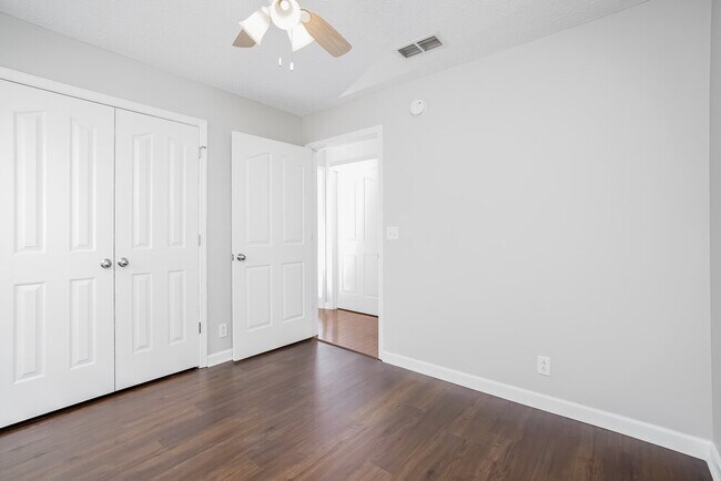 Building Photo - 3327 Velvet Court