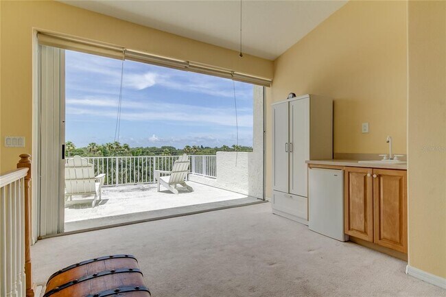 Building Photo - 1575 Pinellas Bayway S