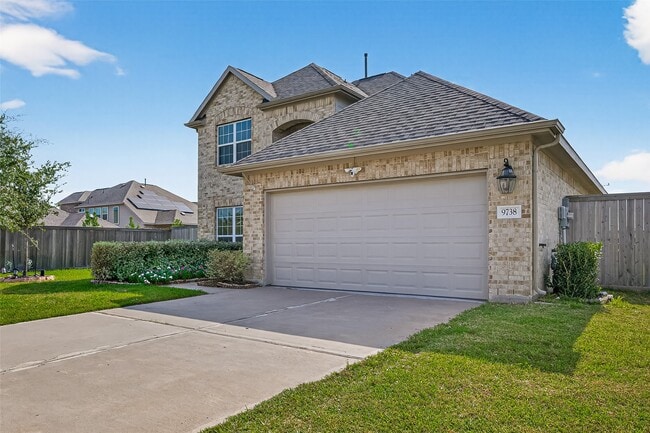 Building Photo - 9738 Willowmoor Lane