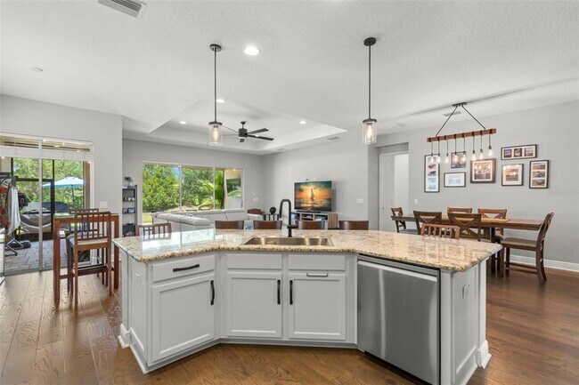 Building Photo - 31275 Spruceberry Ct