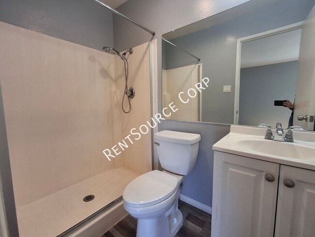 Building Photo - 5700 Etiwanda Ave