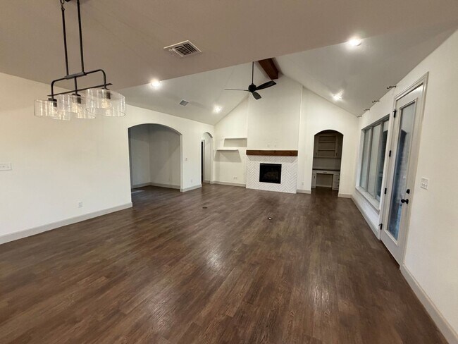 Building Photo - 6807 52nd St