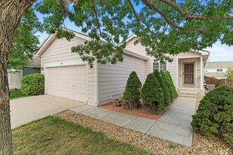 Building Photo - Updated 3bed/3bath with Finished Basement