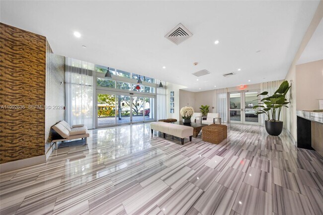 Building Photo - 3030 NE 188th St