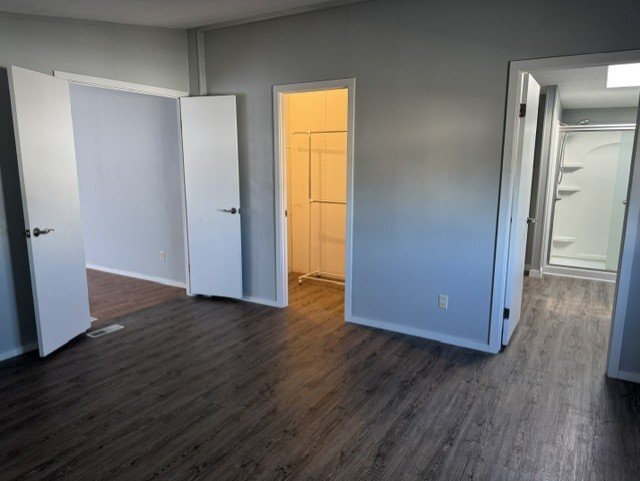 Building Photo - 255 NW Golden Hills Dr