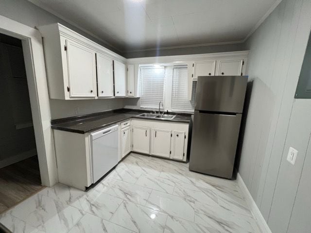 Building Photo - 3871 Northview Dr